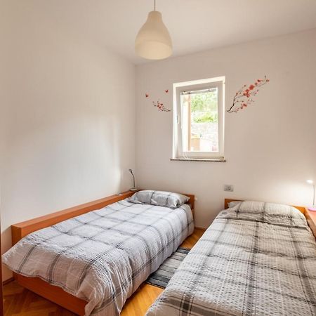 Seaview Apartment Lea Icici Ngoại thất bức ảnh