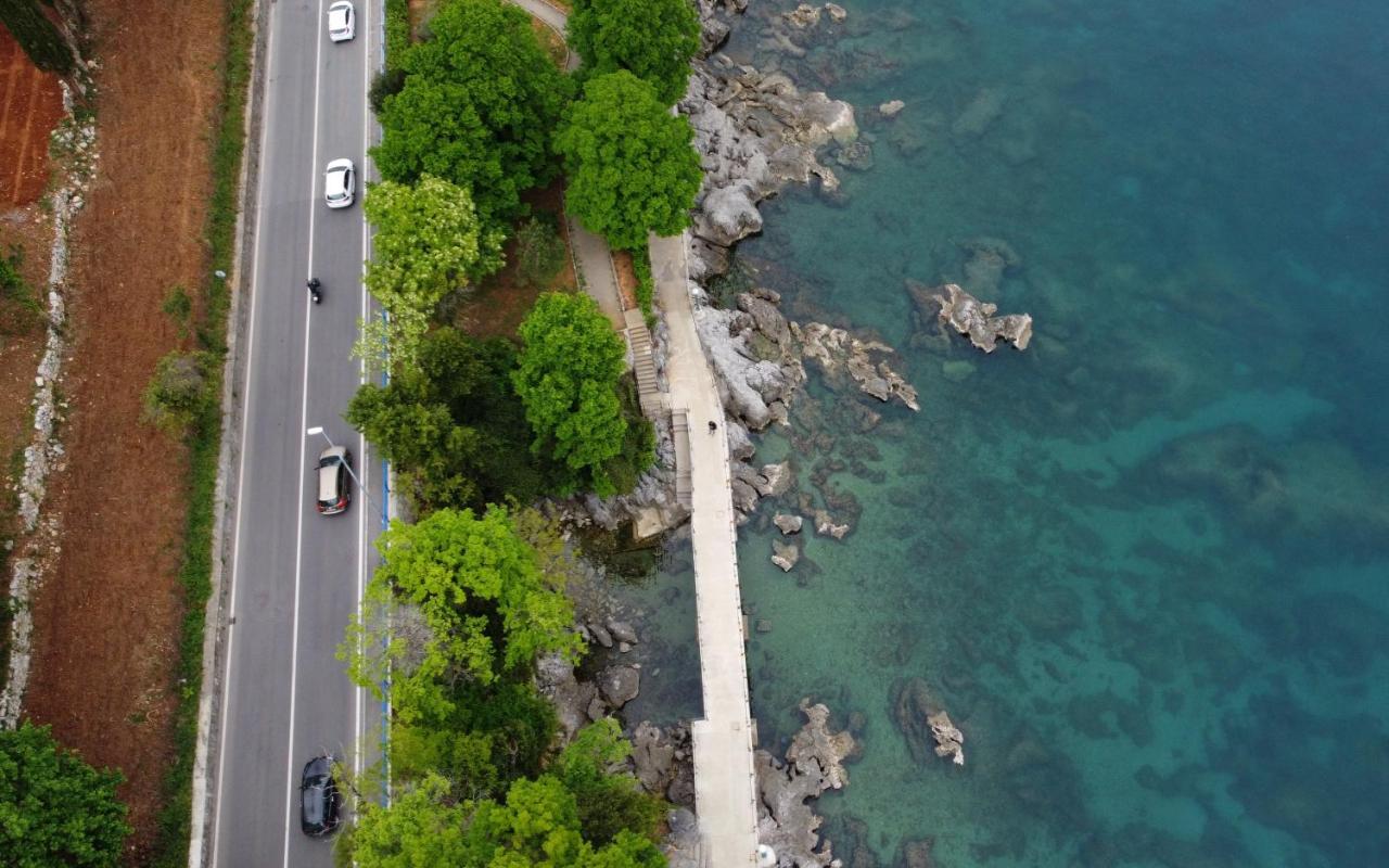 Seaview Apartment Lea Icici Ngoại thất bức ảnh